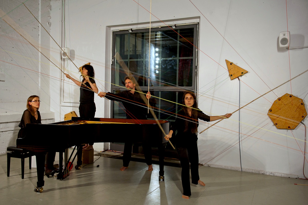 ensemble arcimboldo / resonance-box / Piano Extensions / Helena Bugallo, Charlotte Torres, Thilo Hirsch, Abril Padilla