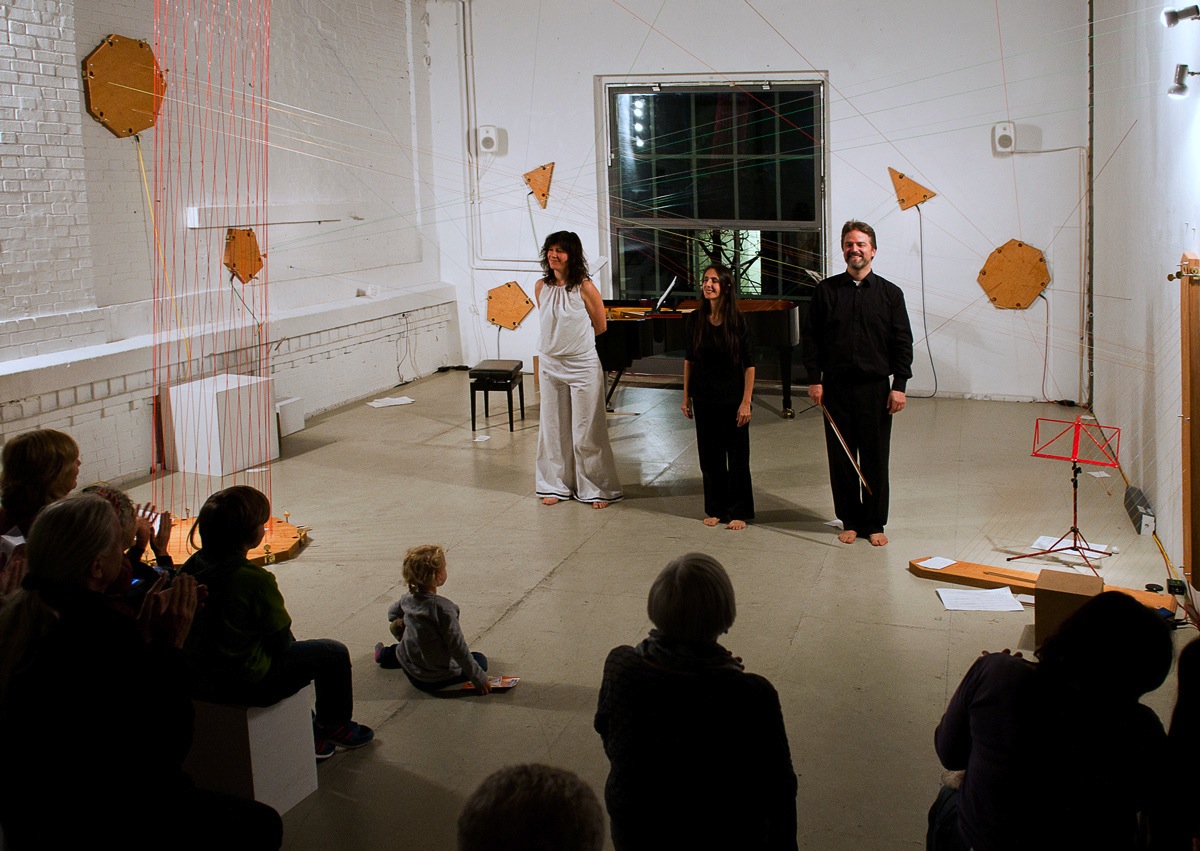 ensemble arcimboldo / resonance-box / Rebox / Charlotte Torres, Abril Padilla, Thilo Hirsch